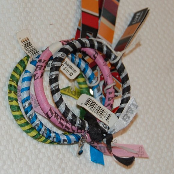 4 Live Worldly Multi Color Bangle Bracelets W/Small Charm Made in Brazil NWT - Picture 2 of 9